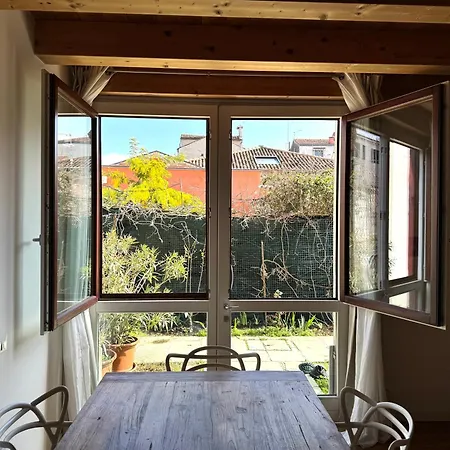 Loft Del Pozzo - With Garden Velence